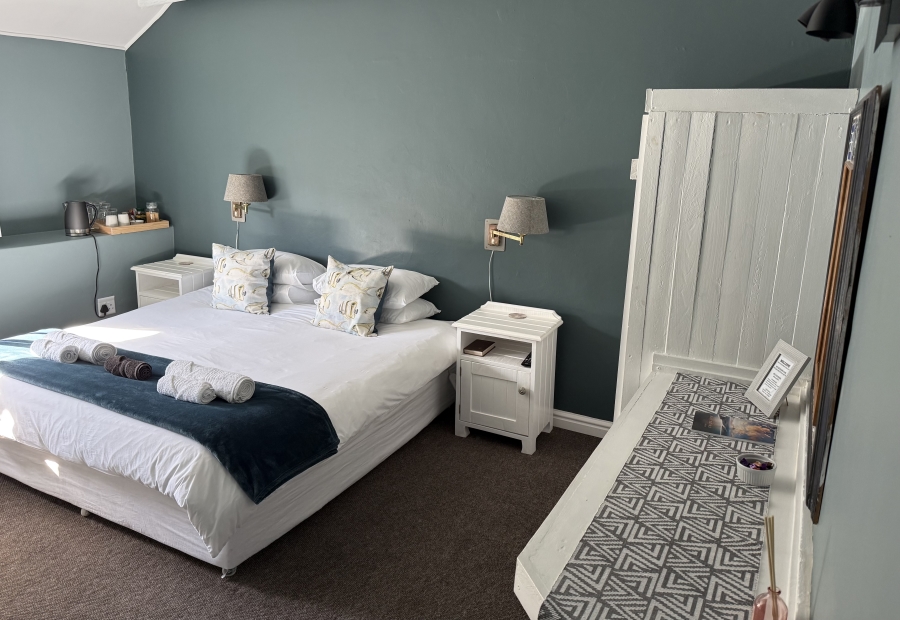 8 Bedroom Property for Sale in Stilbaai Oos Western Cape